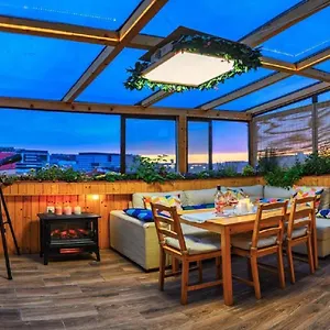Penthouse With Sauna And Terrace Apartment Bucharest