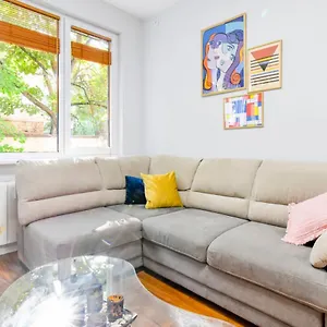  Apartment Sofia's Kept Secret In Prime Location!